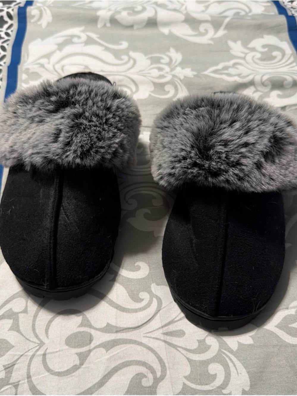Cozy Faux Fur-Trim Black Women's Slippers